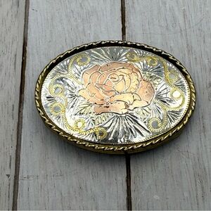 Woman’s Oval Silver and Gold Floral Belt Buckle
